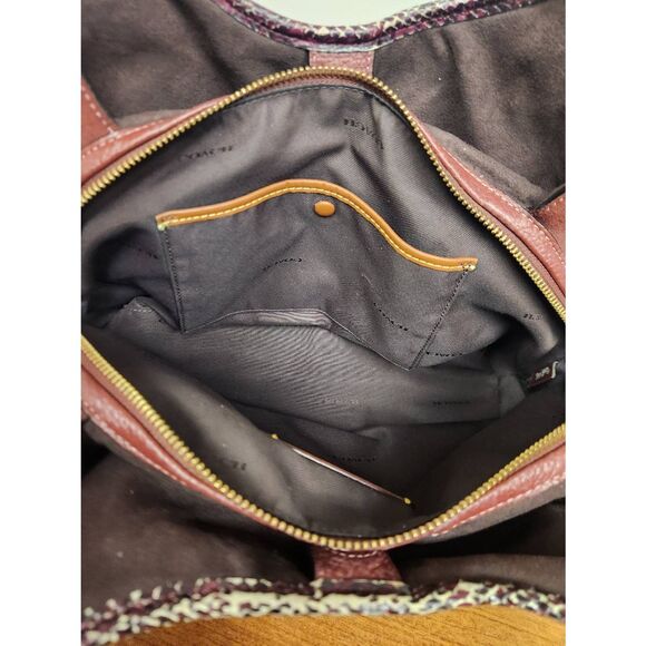 Coach Kristy Burgundy Shoulder Bag With Exotic Embossed Snake Trim. See pictures - Picture 16 of 16